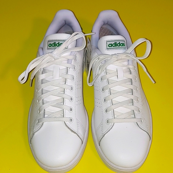 Adidas Advantage Green and White. Unisex sizing  men's size 8.5 women's size 10 - Picture 6 of 8